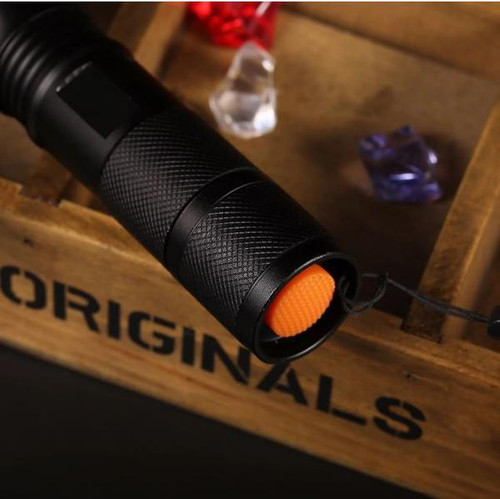 Lampe de Poche Militaire Tactique G900