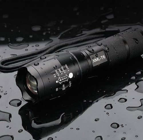 Lampe de Poche Militaire Tactique G900