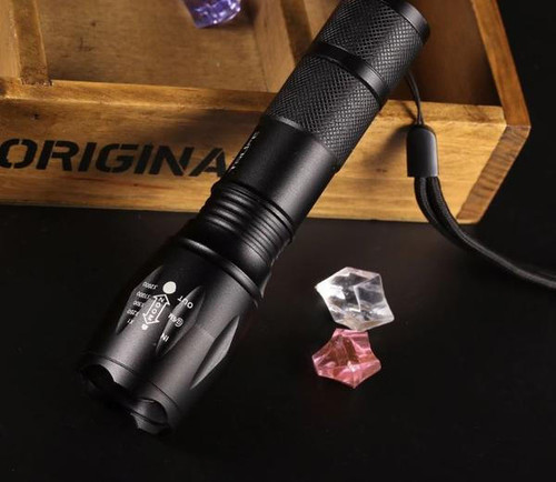 Lampe de Poche Militaire Tactique G900