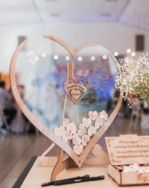 Livre d'Or Coeur En Bois - WeddingHeart™