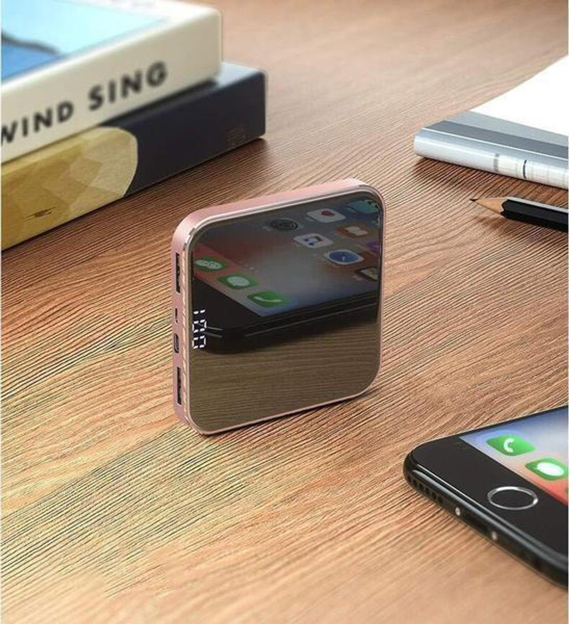Mini Power Bank 8000mAh Conception légère pour iPhone, Samsung Galaxy et plus